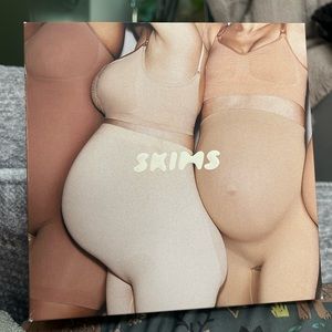 Brand New SKIMS Maternity Sculpting High Waist Brief in Sienna Size L/XL